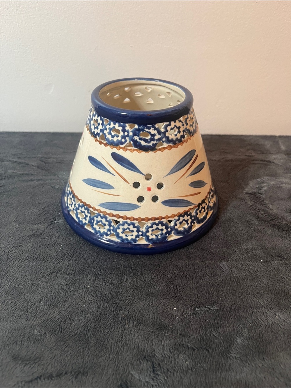 Temp-tations  Temptations Old World blue candle topper candle decor